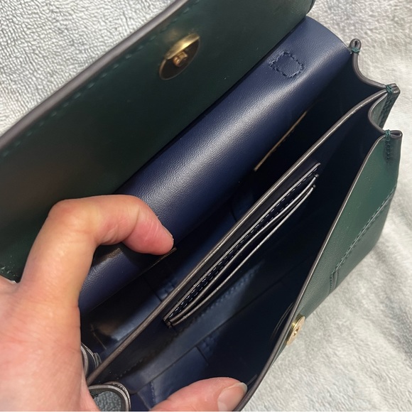 Tory Burch block t mini - Picture 10 of 11